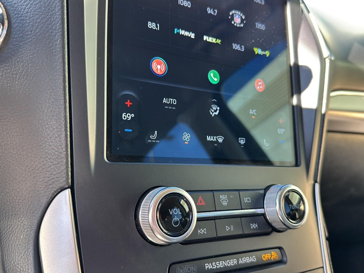 2022 Ford Edge SEL - Photo 25
