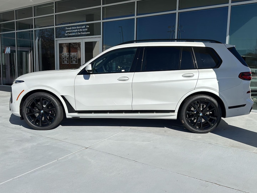 New 2026 BMW X7 xDrive40i SUV
