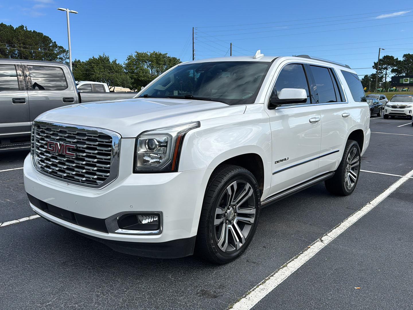 2018 Gmc Yukon Denali photo 2