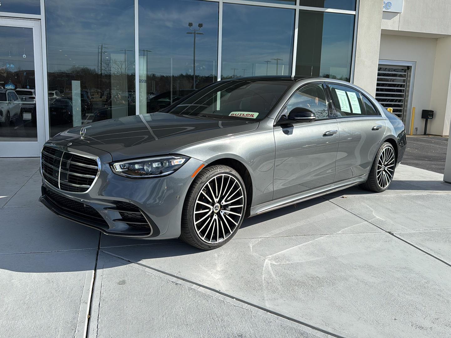 2024 Mercedes-Benz S-Class S 580's photo