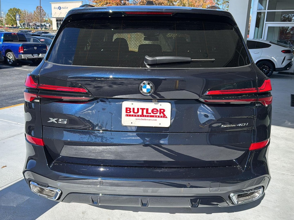 New 2026 BMW X5 sDrive40i SUV