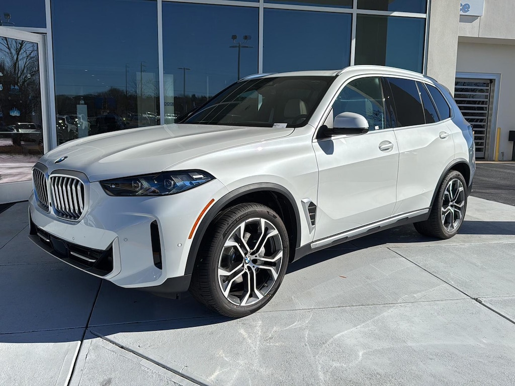 New 2026 BMW X5 xDrive40i SUV