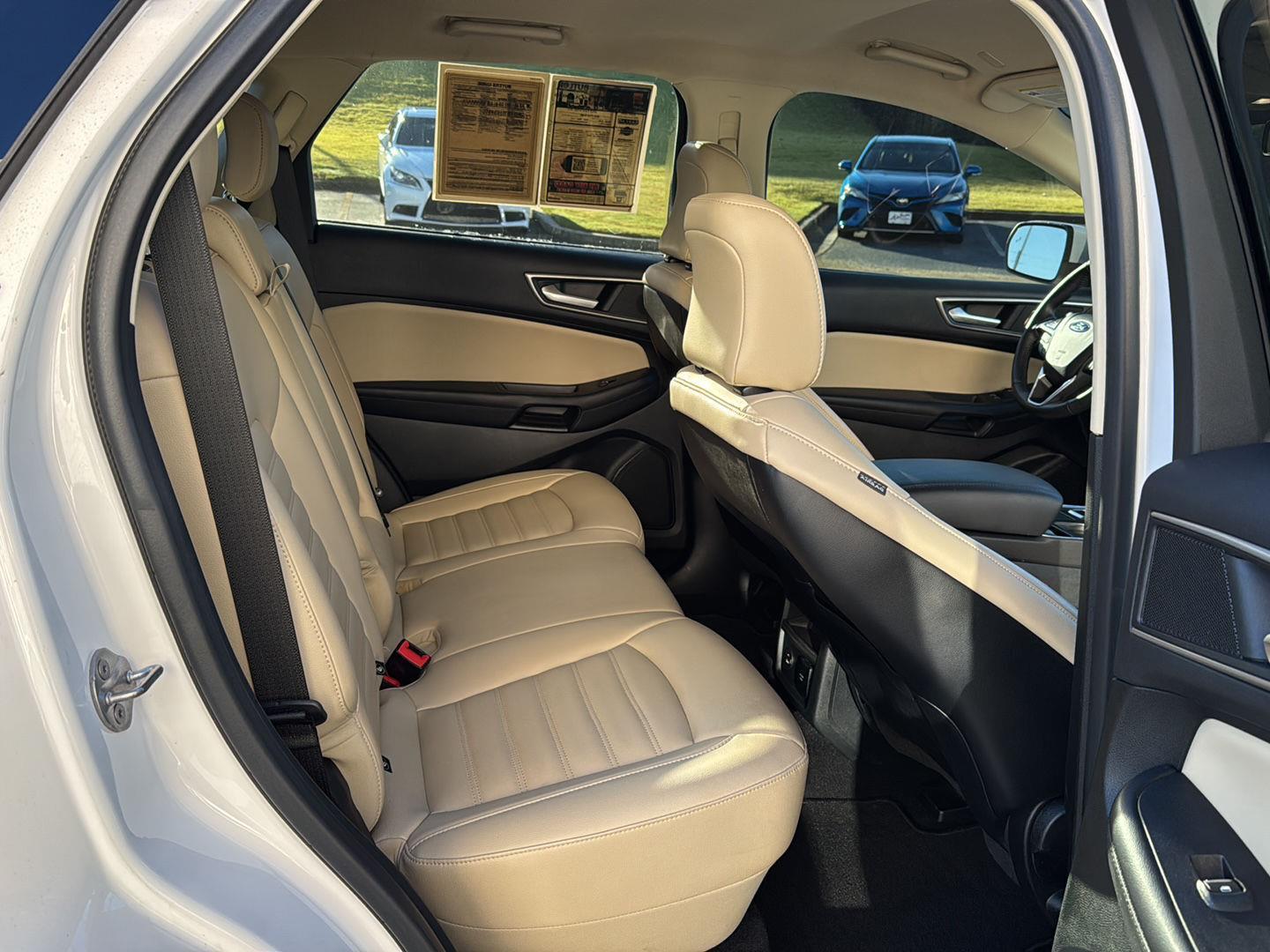 2022 Ford Edge SEL - Photo 12