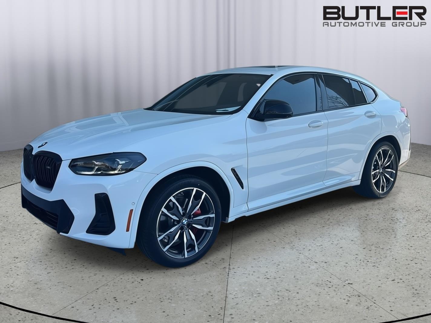 2024 BMW X4 M40i's photo