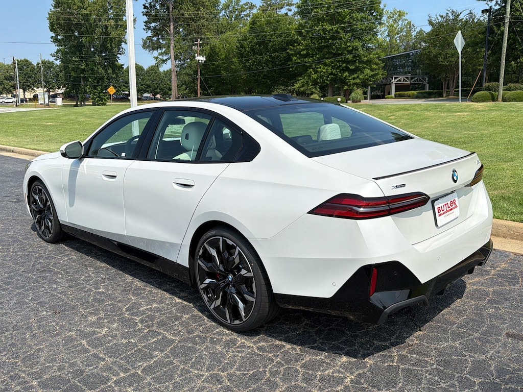 New 2027 BMW 540i xDrive Sedan