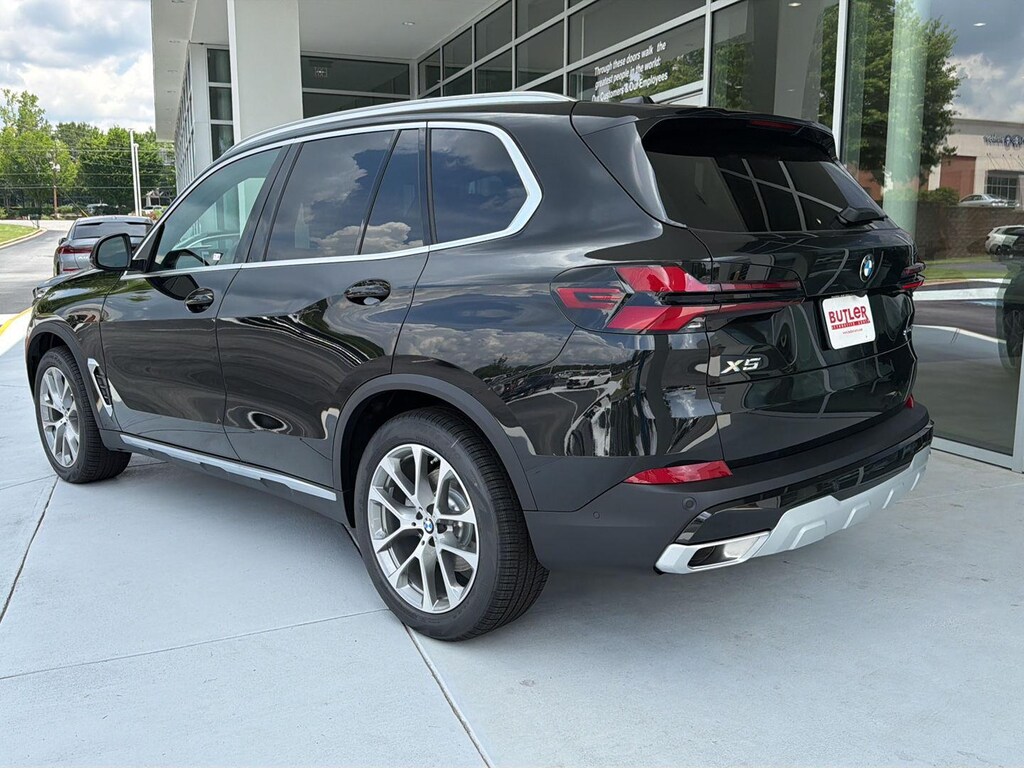New 2026 BMW X5 sDrive40i SUV