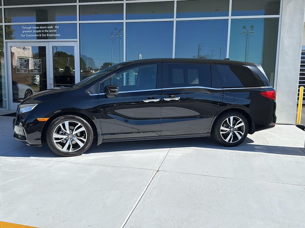 Used 2023 Honda Odyssey Touring Van