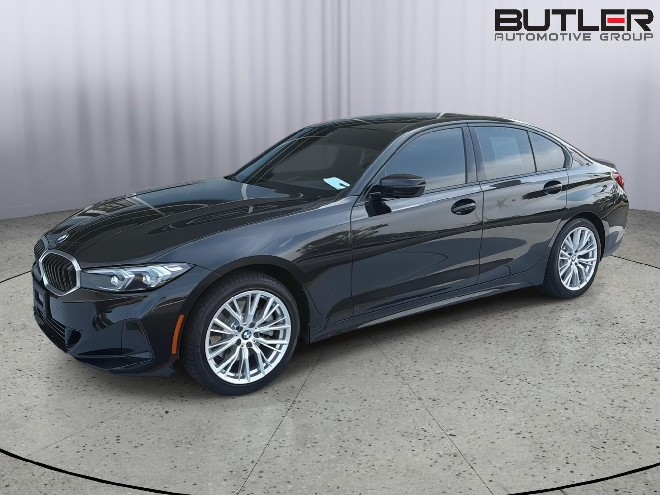 2023 BMW 3 Series 330i xDrive Sedan's photo