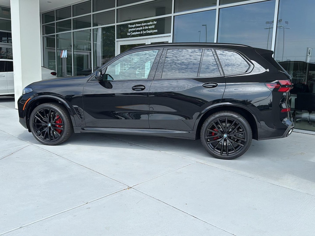New 2026 BMW X5 sDrive40i SUV