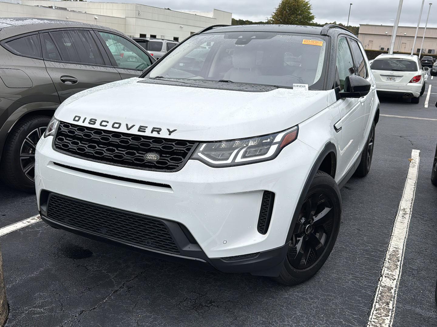 2020 Land Rover Discovery Sport S photo 2