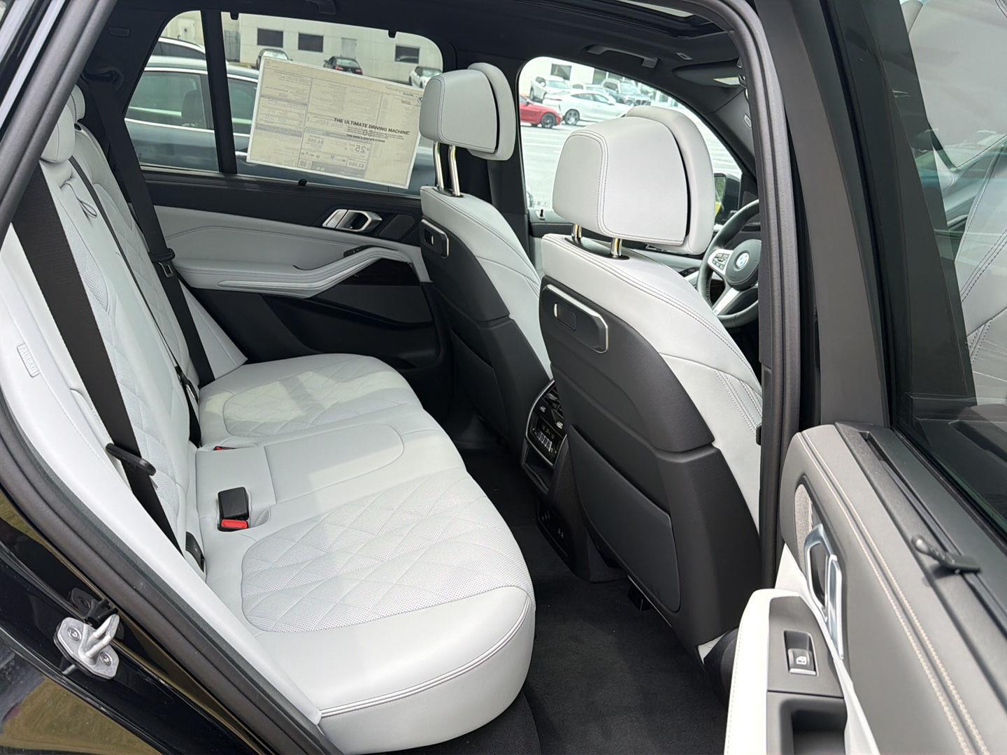2026 BMW X5 40i - Photo 13