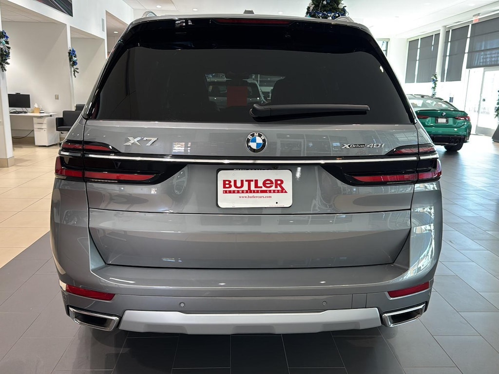 New 2026 BMW X7 xDrive40i SUV