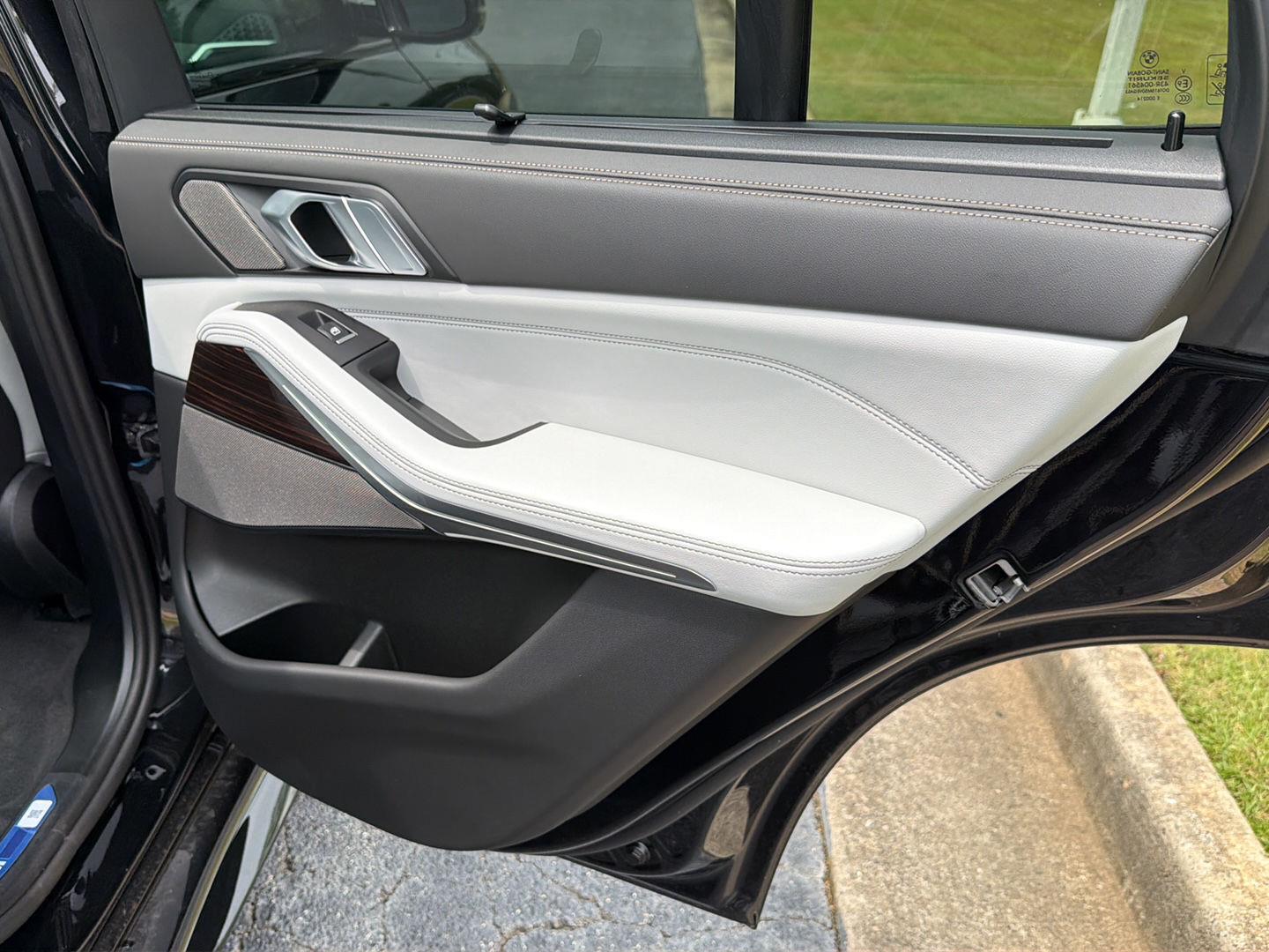 2026 BMW X5 40i - Photo 16