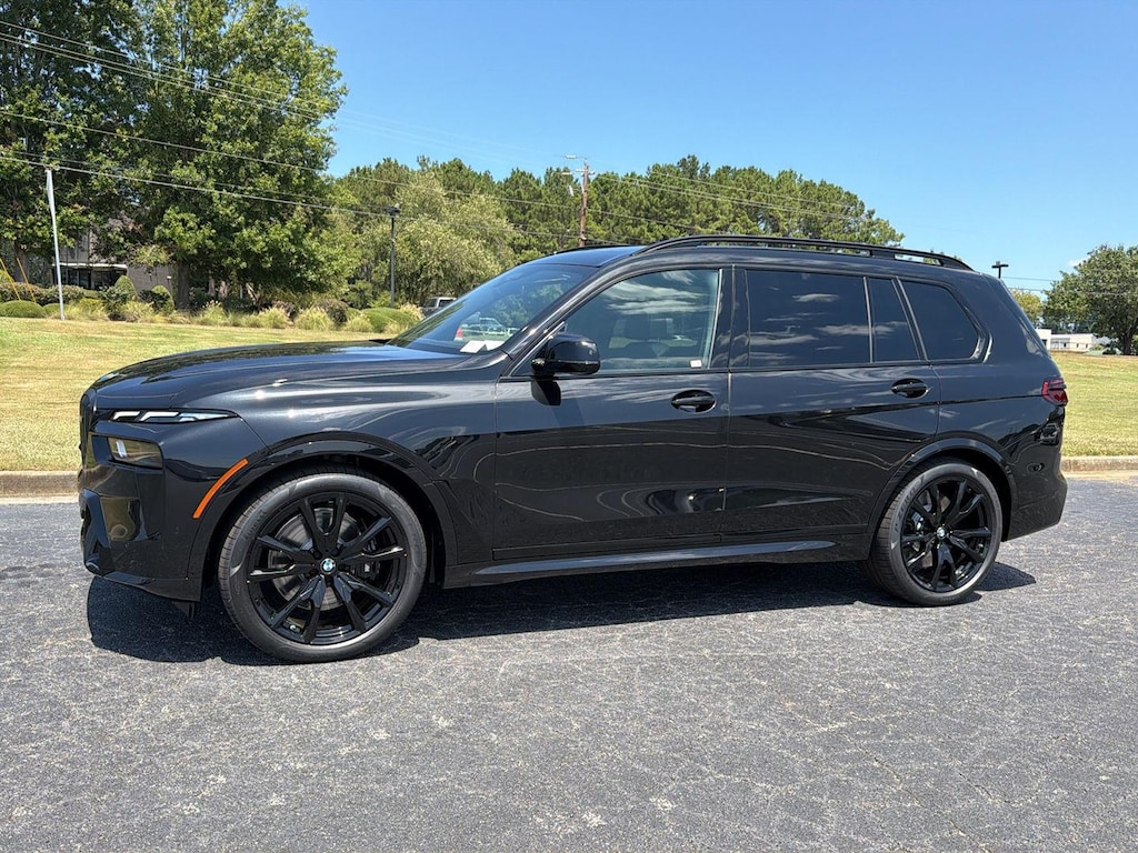 New 2027 BMW X7 M60i SUV