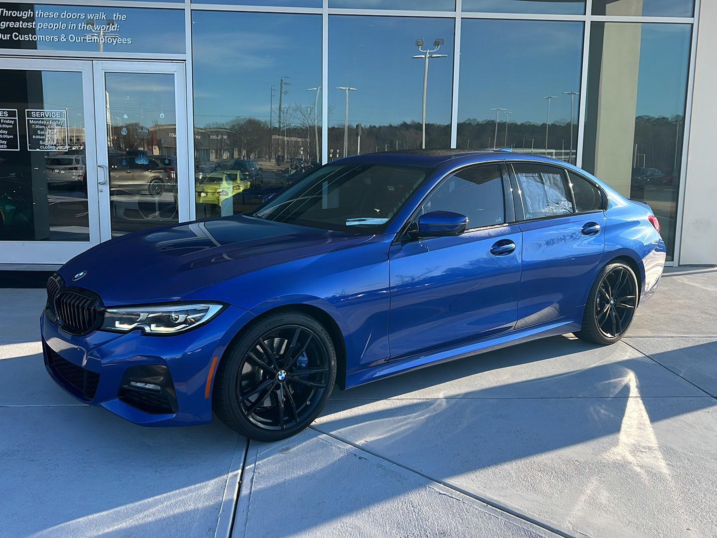 2019 BMW 3 Series 330i's photo