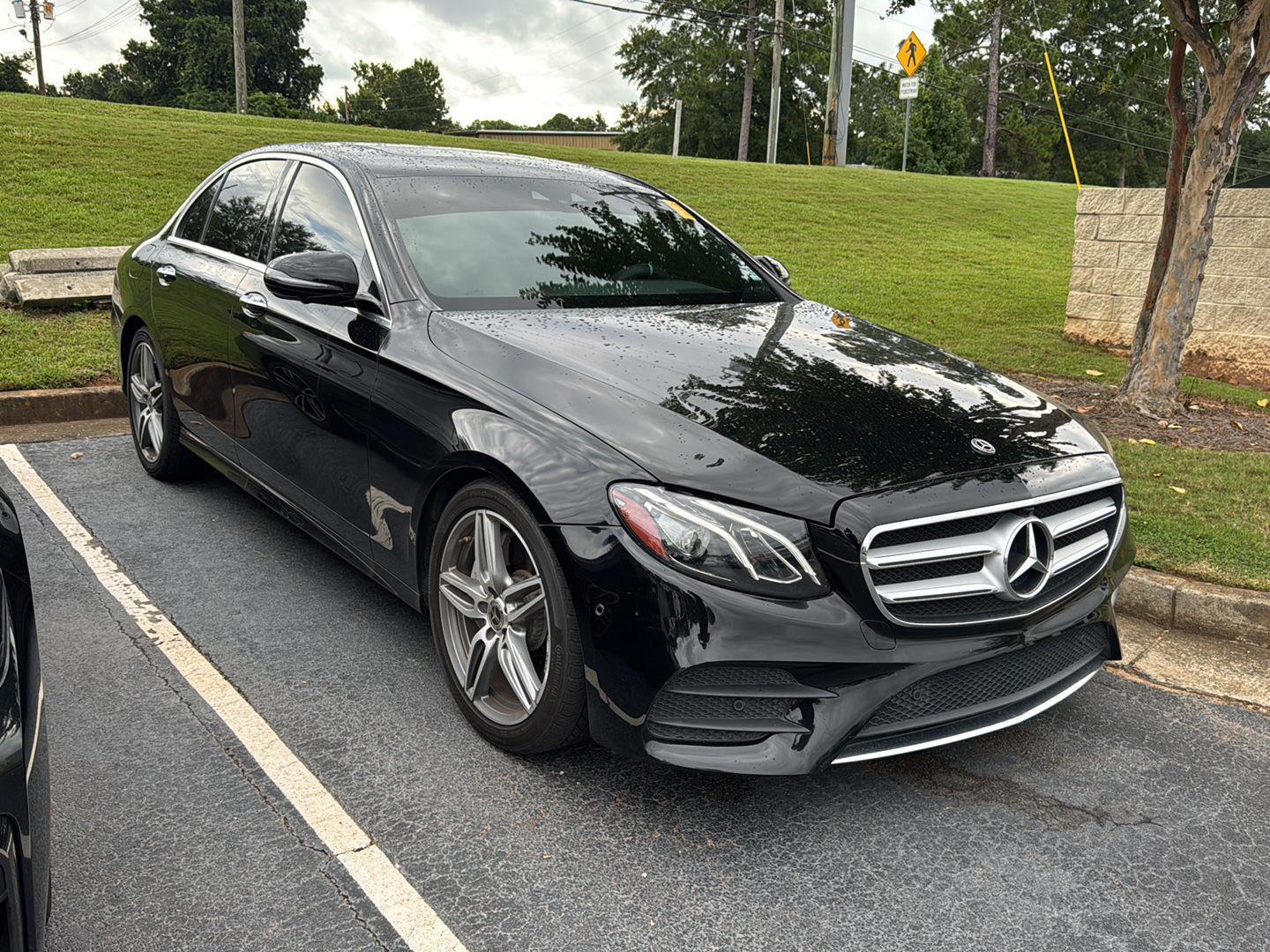 2020 Mercedes Benz E 350 Sedan photo 4