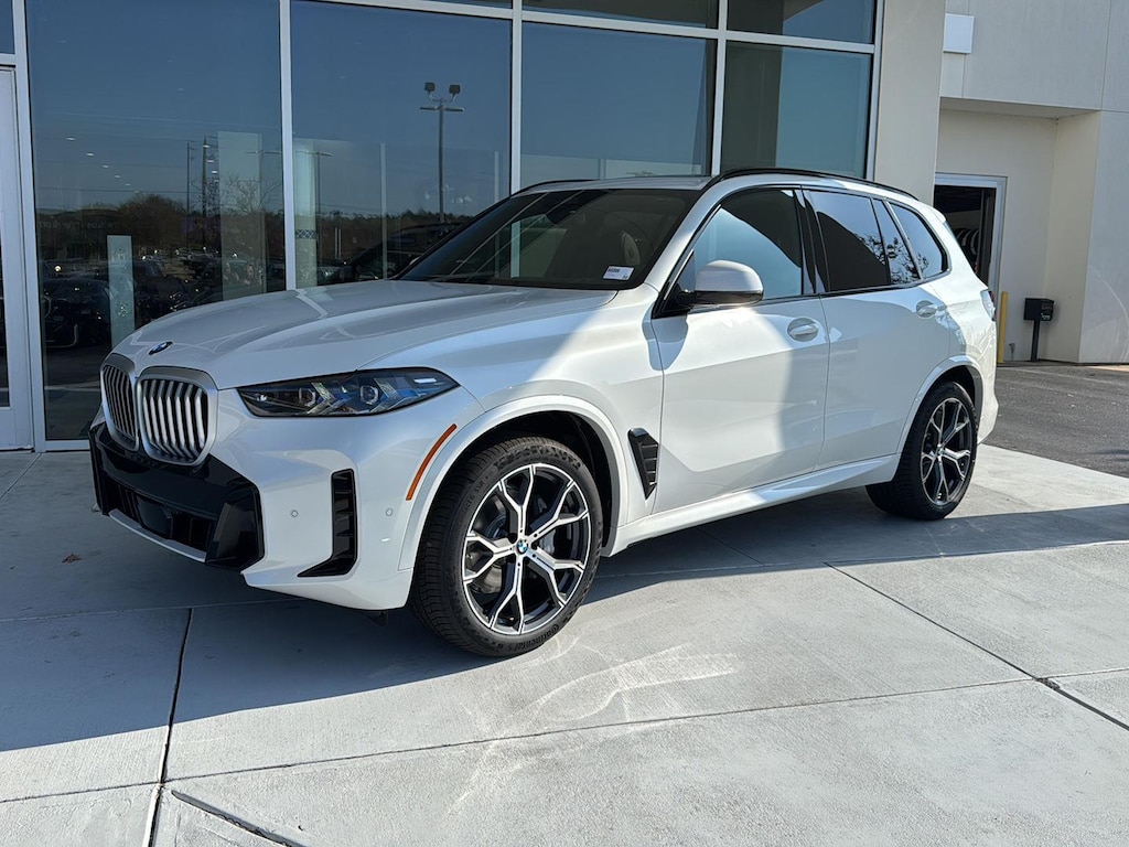 New 2026 BMW X5 sDrive40i SUV