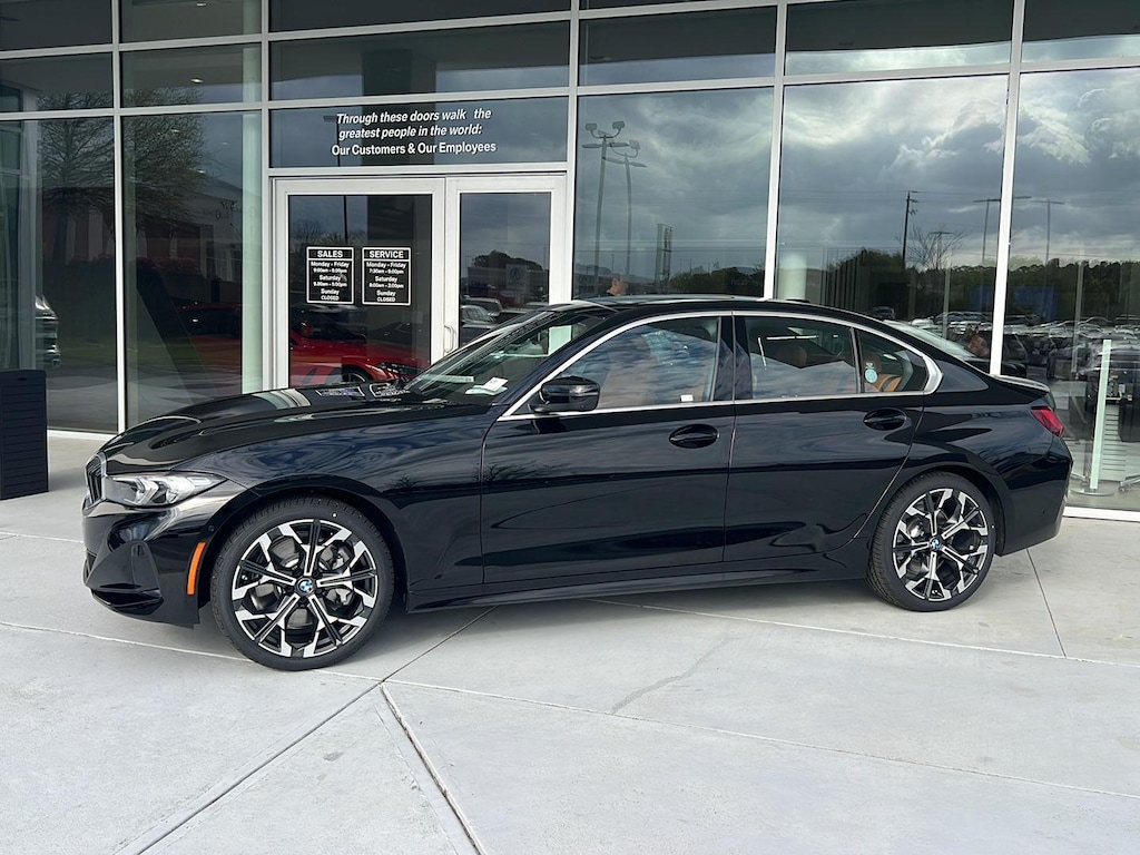 New 2026 BMW 330i Sedan