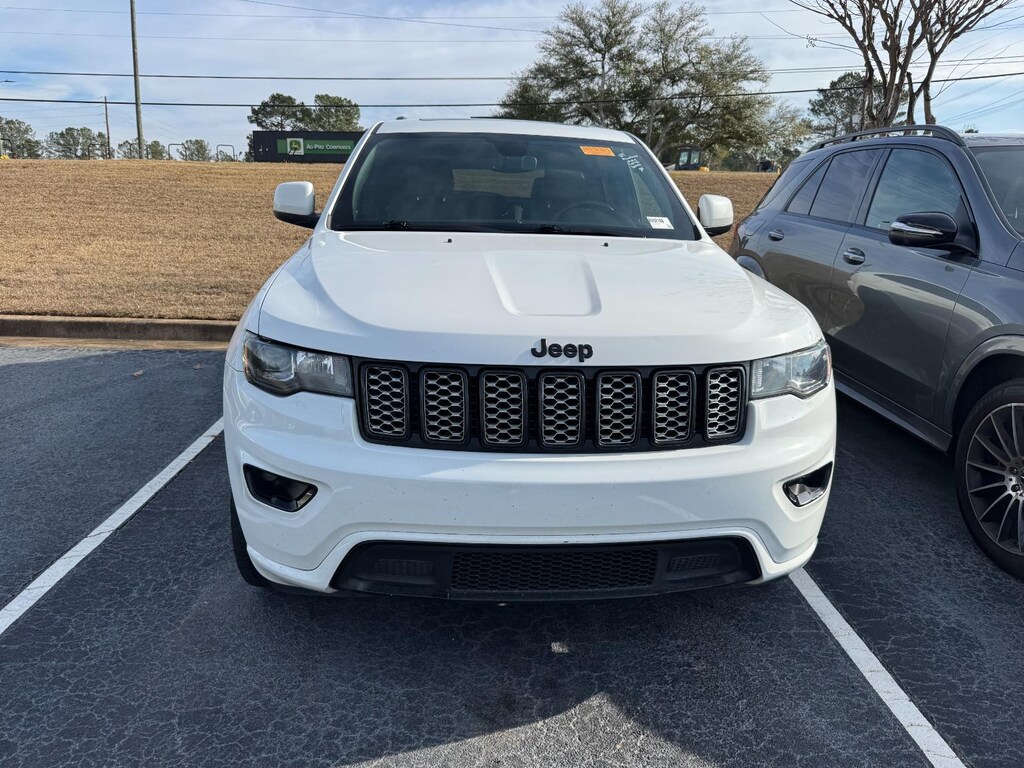 Used 2019 Jeep Grand Cherokee Altitude SUV