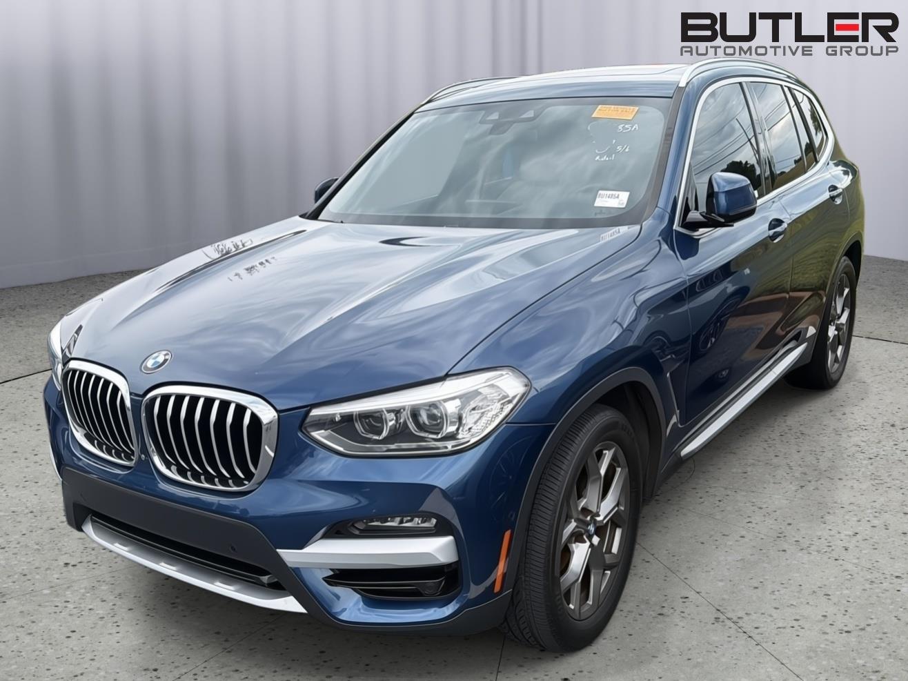 2021 BMW X3 sDrive30i's photo