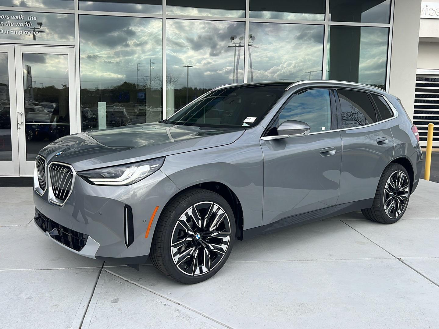 2026 BMW X3 30 XDRIVE's photo