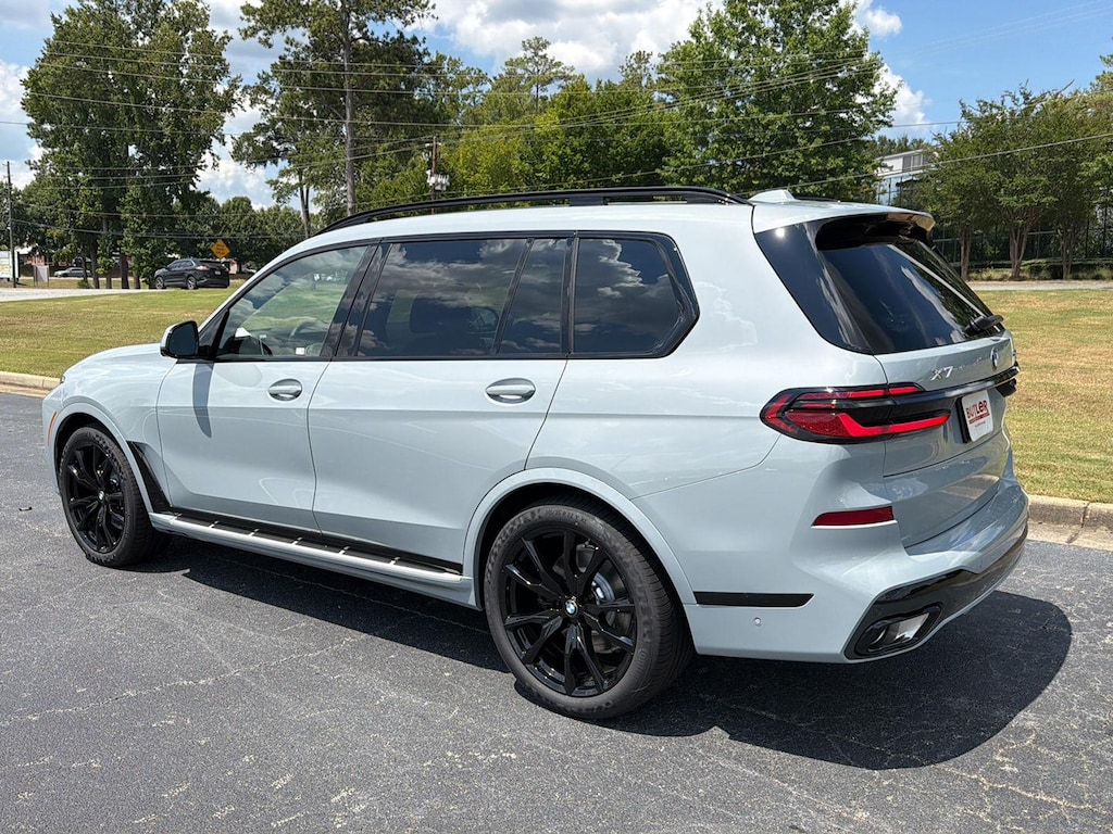 New 2027 BMW X7 xDrive40i SUV