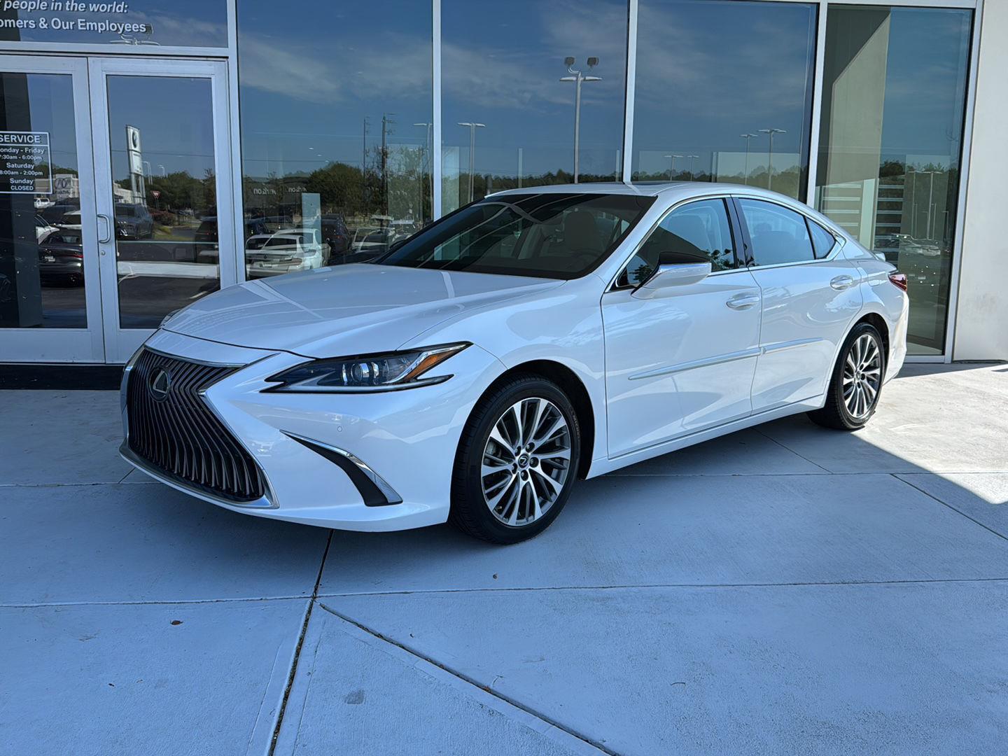 2020 Lexus ES 350 Premium photo 2