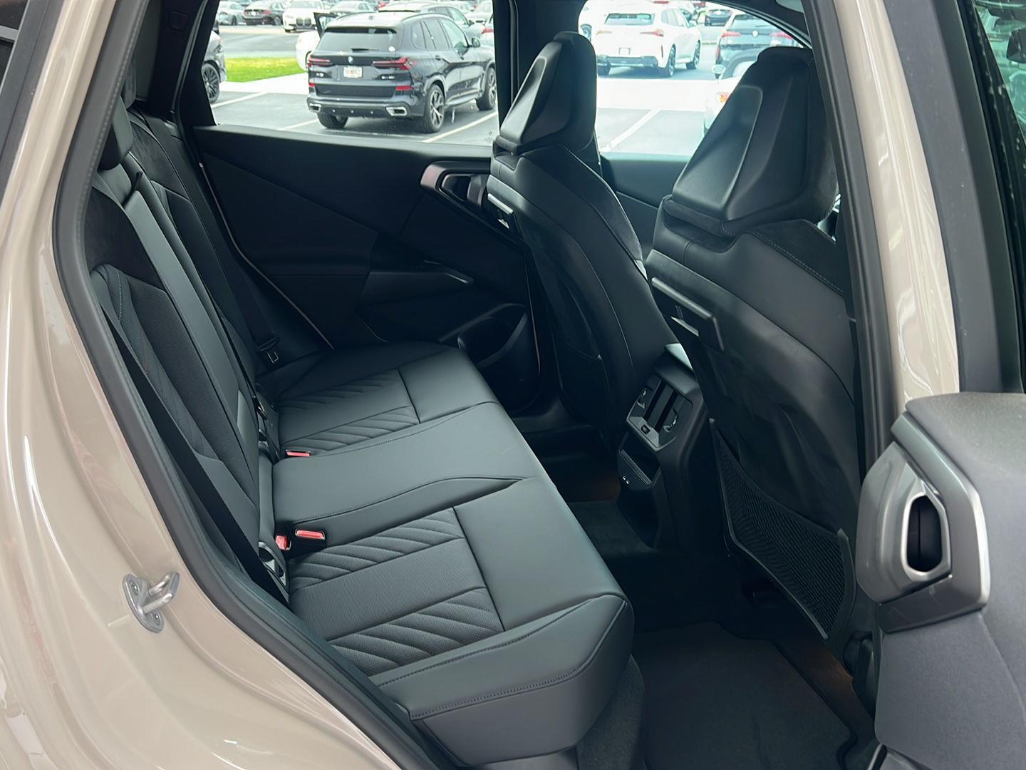 2026 BMW X3 30 - Photo 11