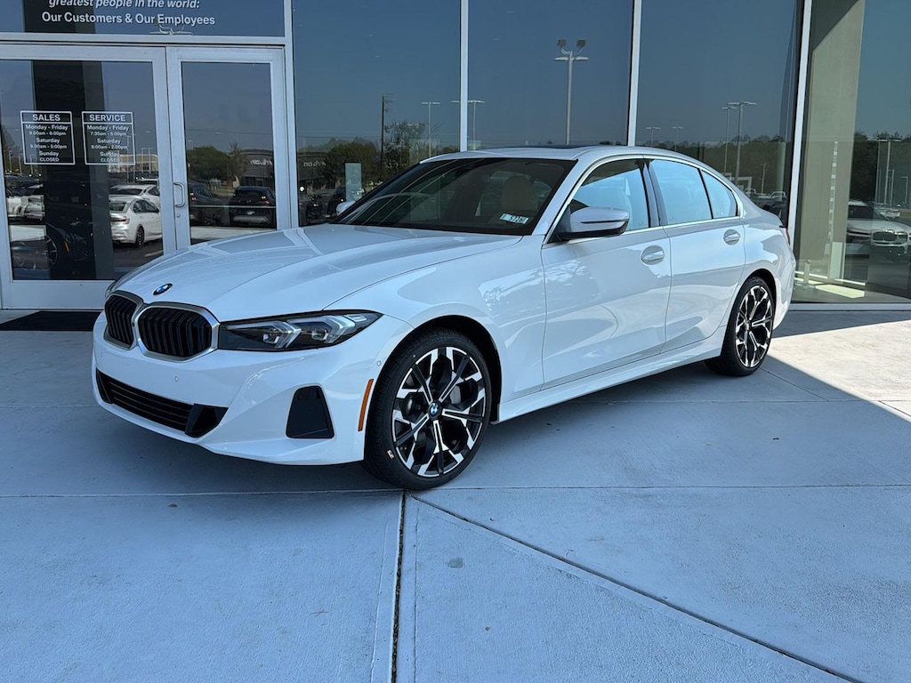 New 2025 BMW 330i  Sedan