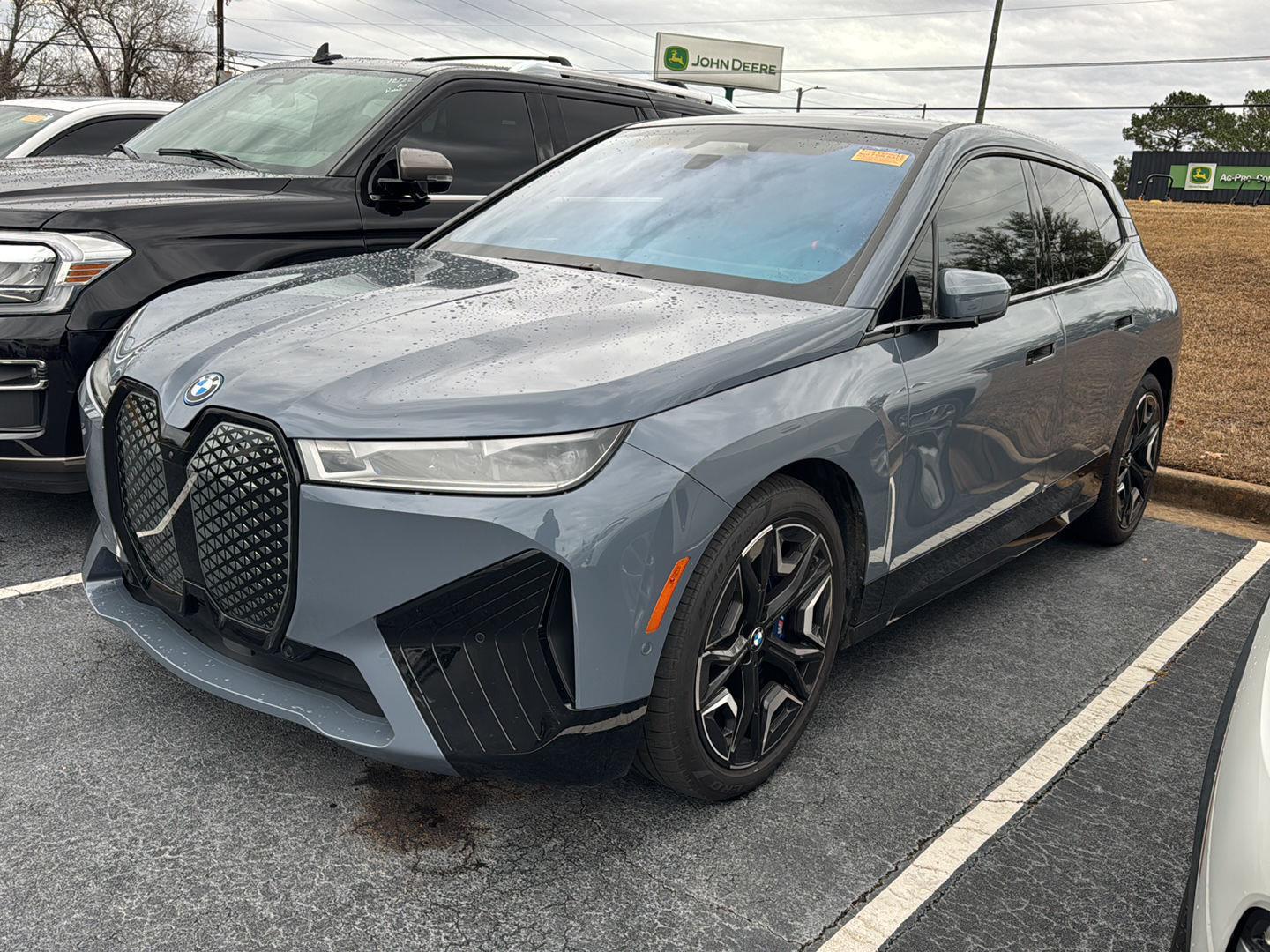 2025 BMW iX M60's photo