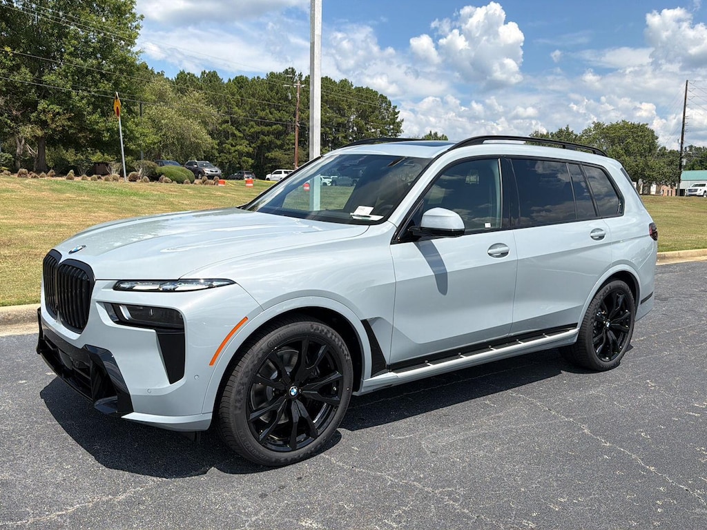 New 2027 BMW X7 xDrive40i SUV