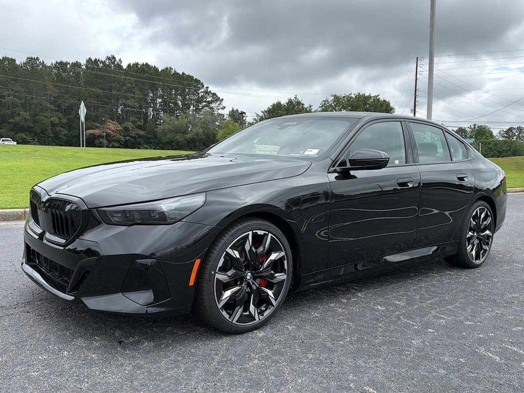 New 2027 BMW 550e xDrive Sedan