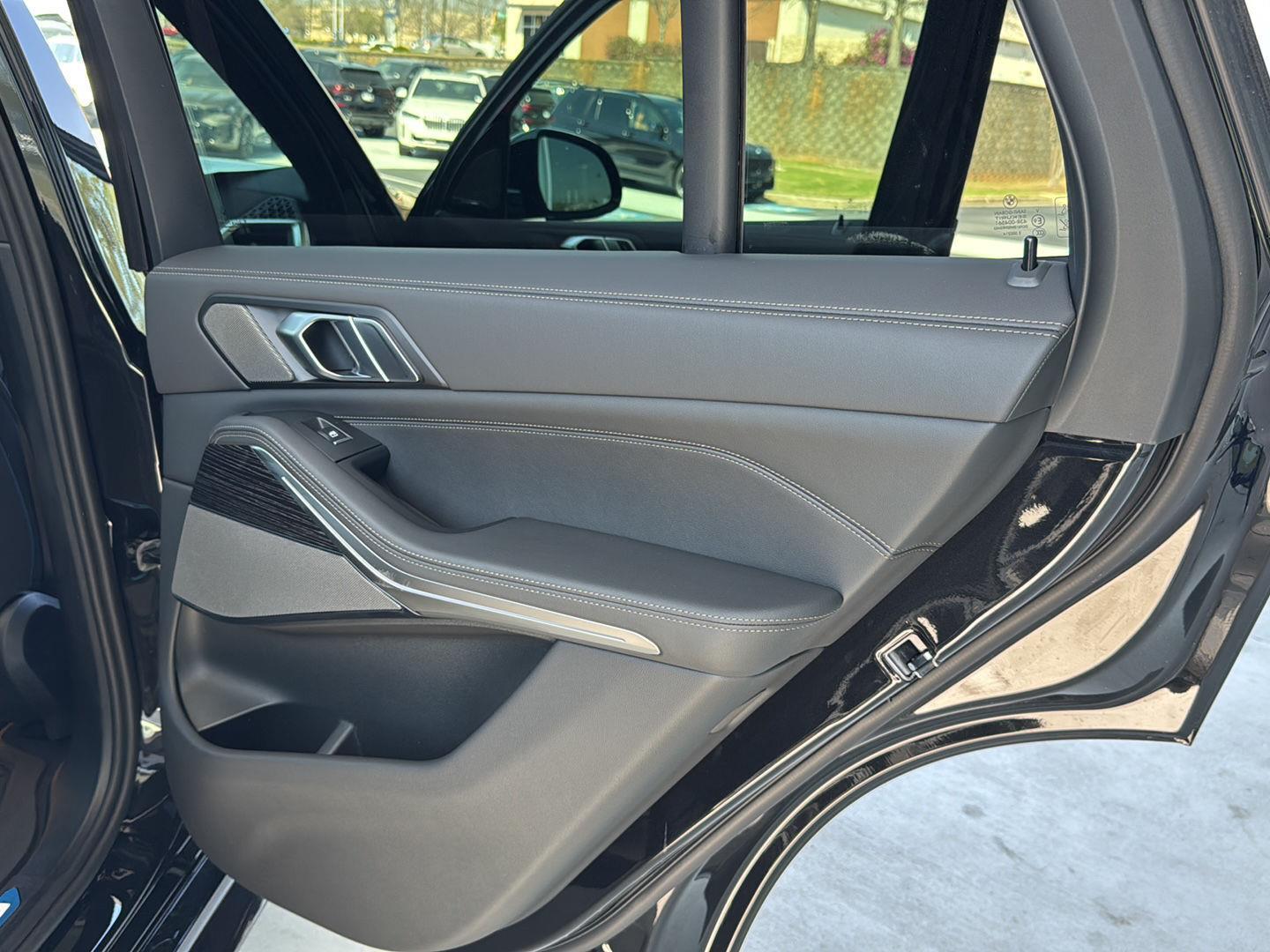 2026 BMW X5 40i - Photo 14