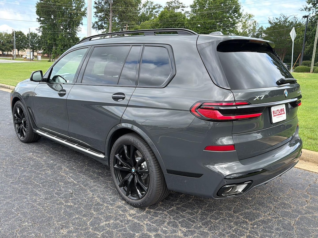 New 2027 BMW X7 xDrive40i SUV