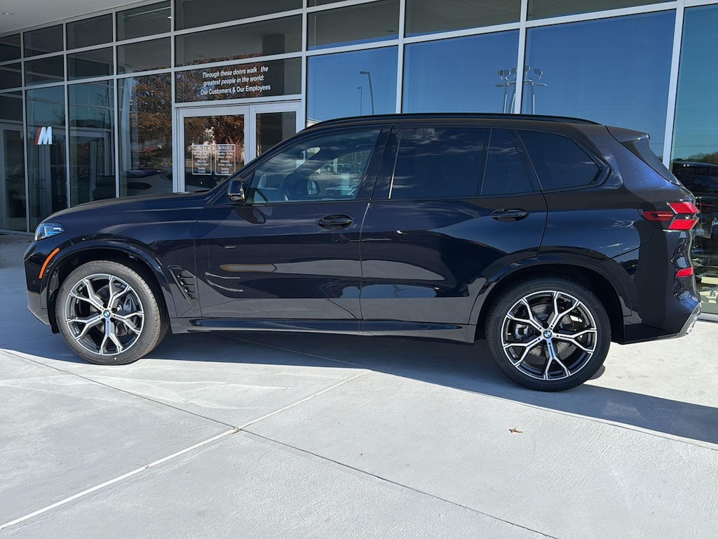 New 2026 BMW X5 sDrive40i SUV