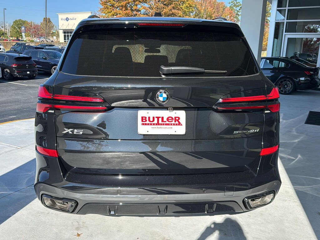 New 2026 BMW X5 sDrive40i SUV