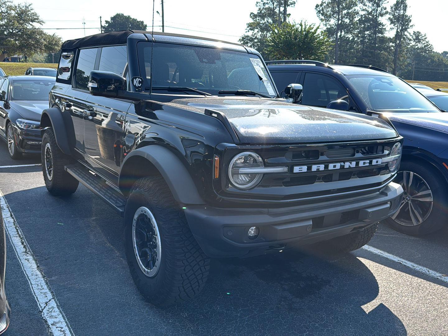 2023 Ford Bronco Badlands photo 3