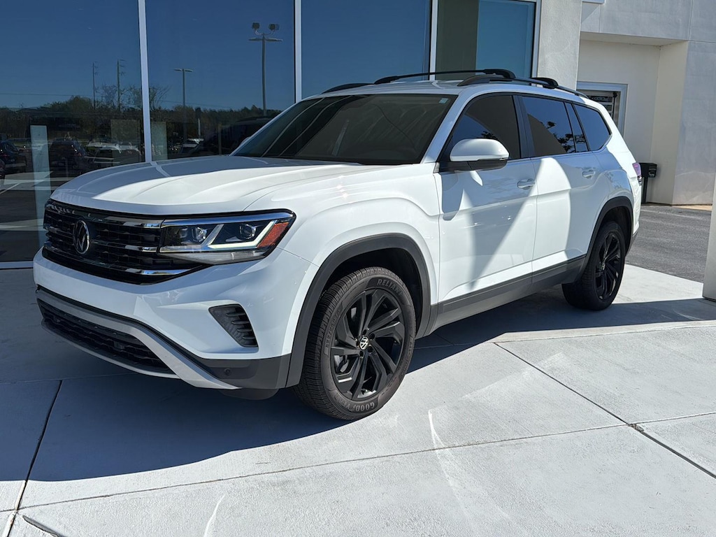 Used 2023 Volkswagen Atlas 3.6L V6 SE w/Technology SUV