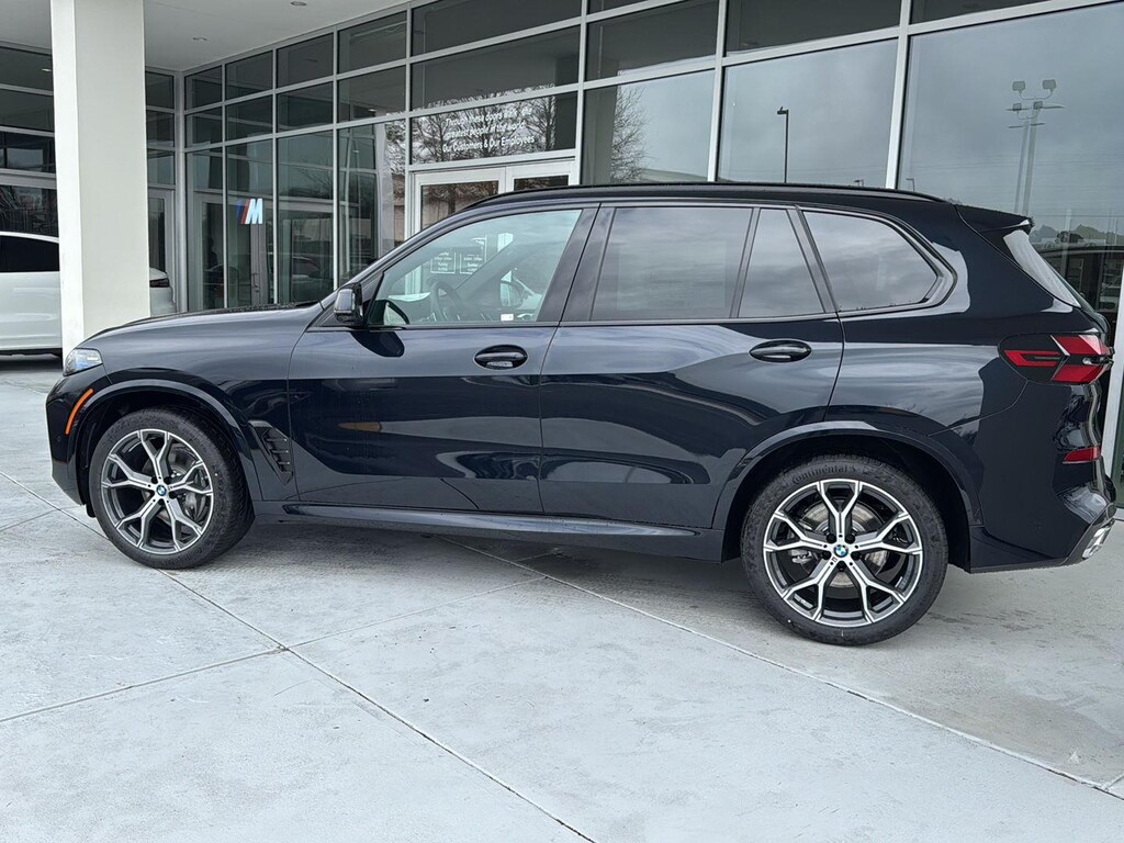 New 2026 BMW X5 sDrive40i SUV
