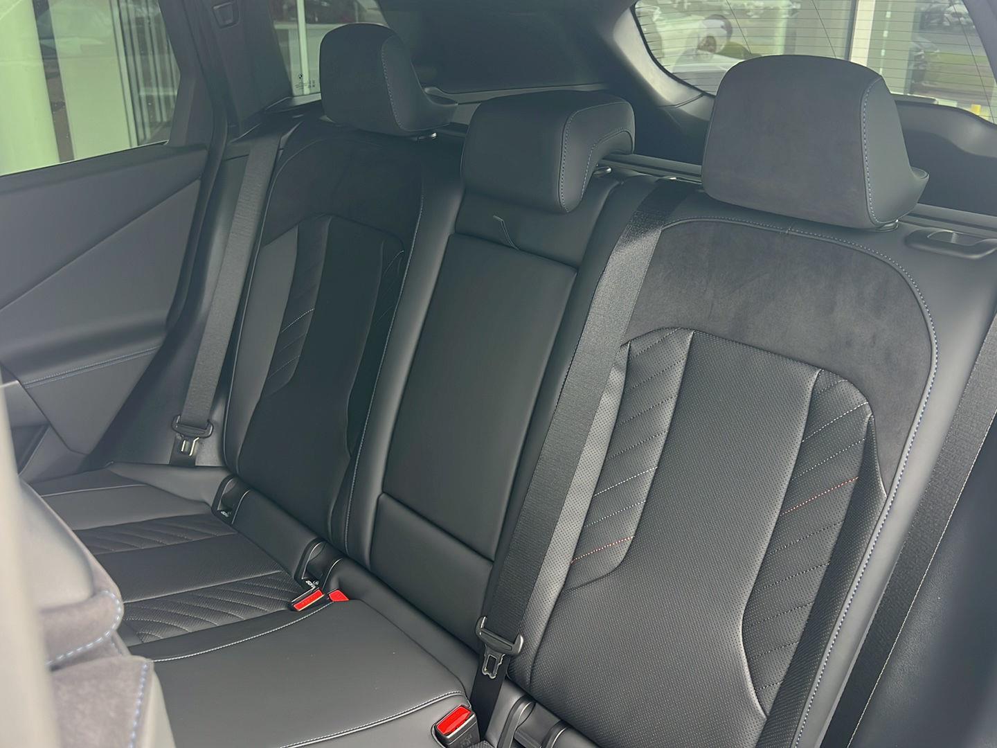 2026 BMW X3 30 - Photo 28