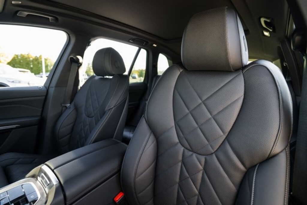 New 2026 BMW X5 xDrive40i SUV