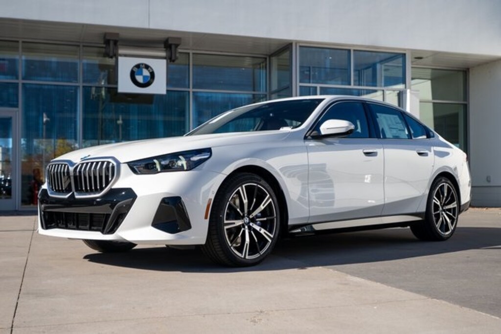 New 2026 BMW 530i xDrive Sedan