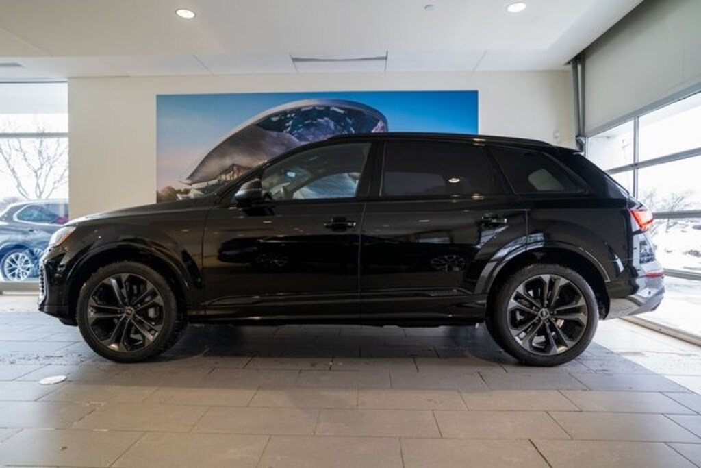 Used 2025 Audi Q7 55 Premium Plus SUV
