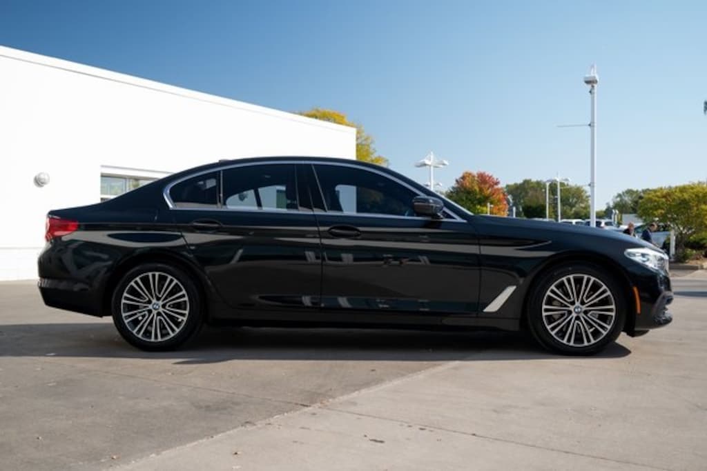 Used 2019 BMW 5 Series 530i xDrive Sedan