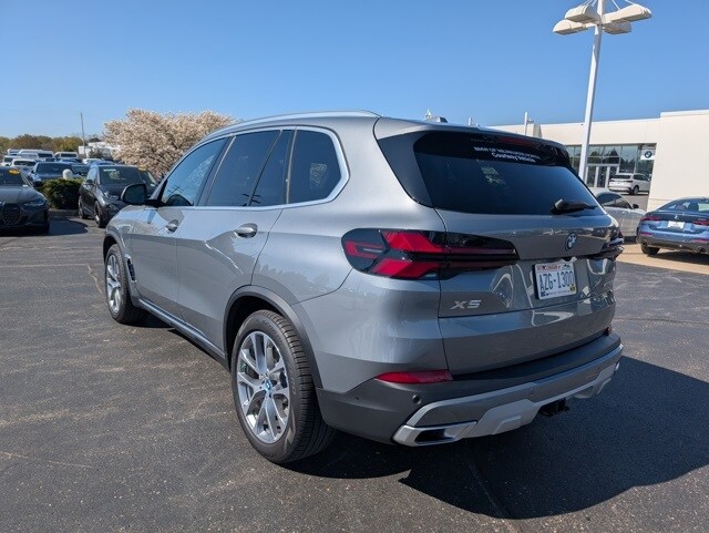 Used 2025 BMW X5 50e with VIN 5UX43EU04S9Y76616 for sale in Milwaukee, WI