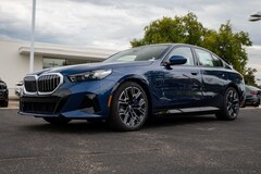 2026 BMW 550e xDrive Sedan