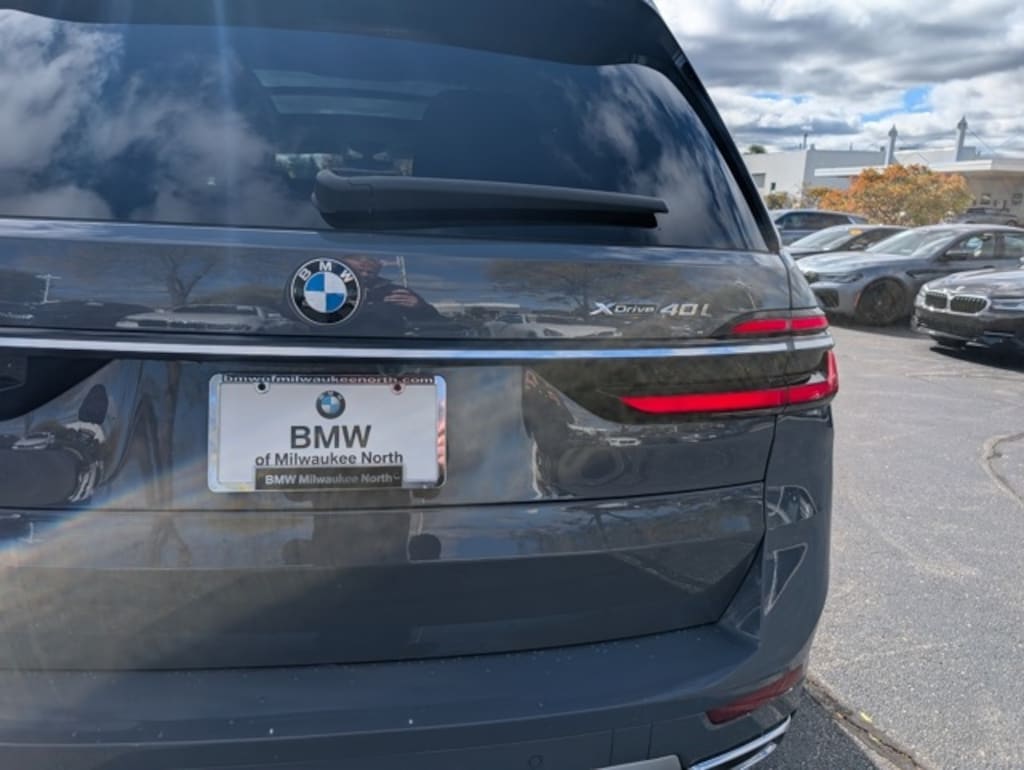 Certified 2025 BMW X7 xDrive40i SUV