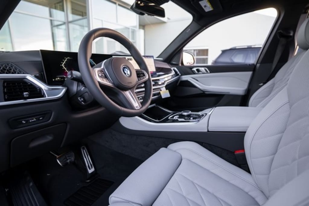 New 2026 BMW X5 PHEV xDrive50e SUV