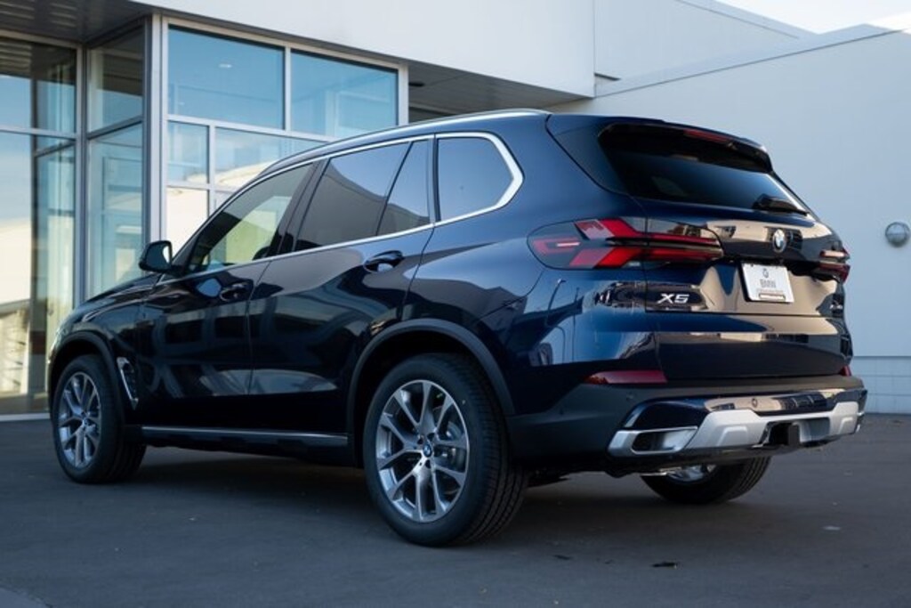 New 2026 BMW X5 xDrive40i SUV