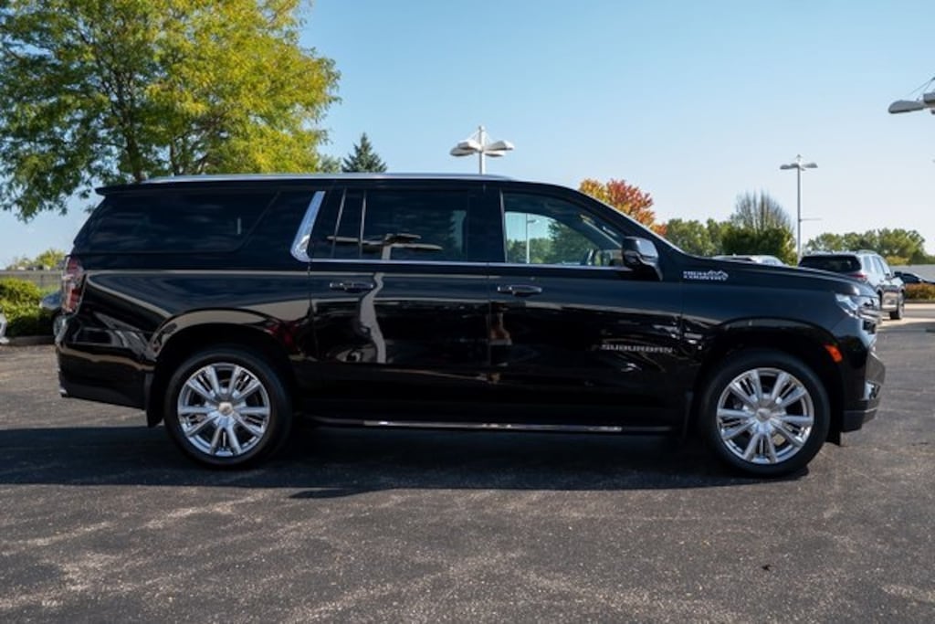 Used 2023 Chevrolet Suburban High Country SUV